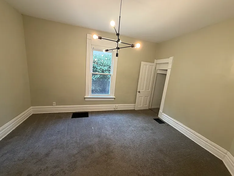 47-49 S Monroe Ave #49 — Photo 11