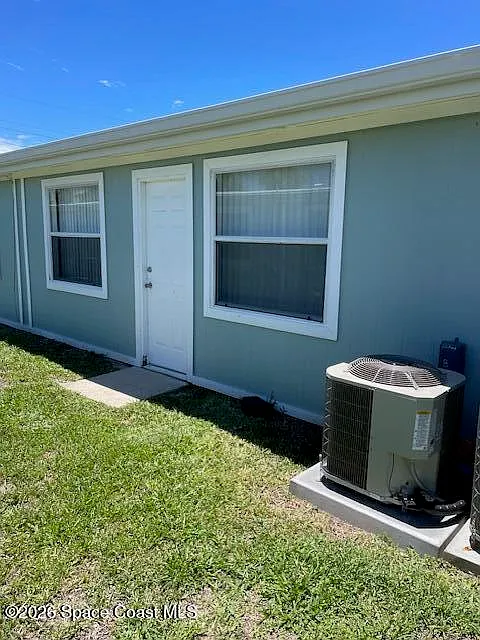 1 bed, 1.0 bath, 555 sqft, $1,275 — Photo 3