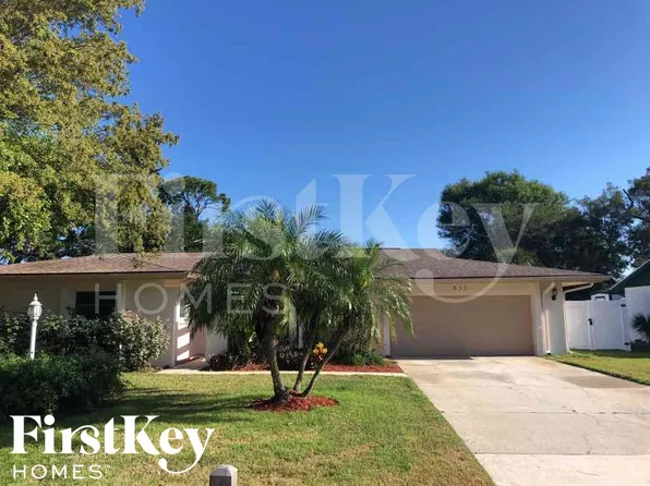 833 Wee Burn St, Sarasota, FL 34243