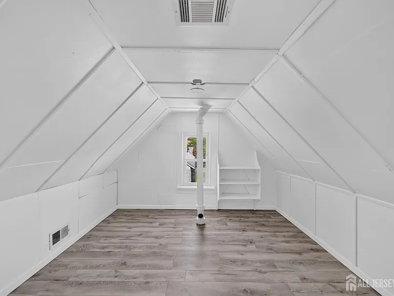 23 Union St #2 — Photo 8