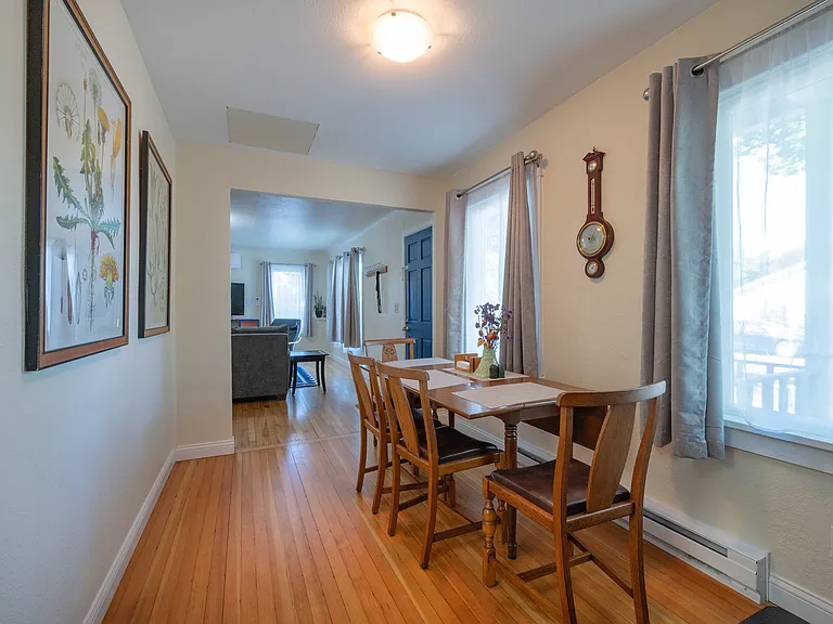 2431 Potter St — Photo 9