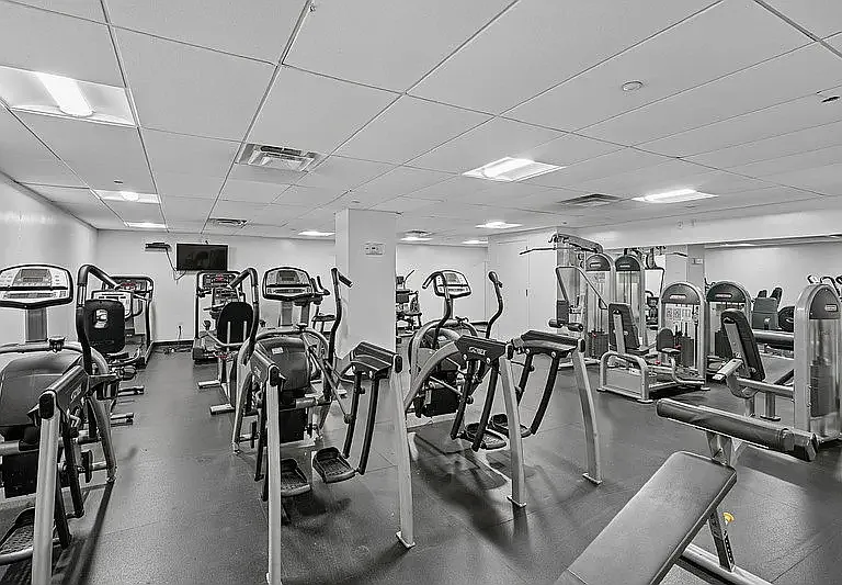 3260 Henry Hudson Pkwy E #7H — Photo 15