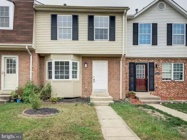 3532 Castle Hill Dr, Woodbridge, VA 22193