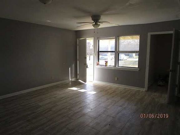 5th image of 2505 N Hickory St APT 4