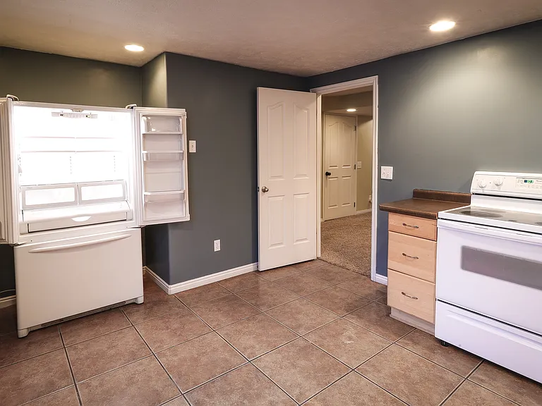 494 E Sandy Hollow Cir #2 — Photo 9