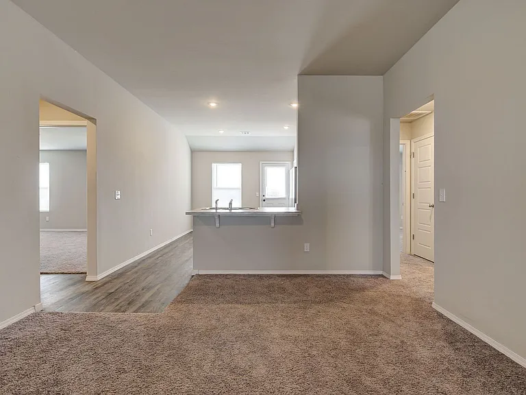 3912 Elm Ridge St — Photo 8