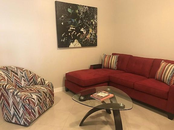 5th image of 115 SW 42nd Ave APT 502