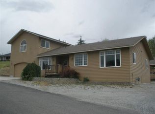 903 Highline Dr, East Wenatchee, WA 98802