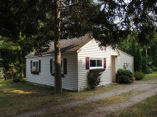 1st image of 10694 E Traverse Hwy