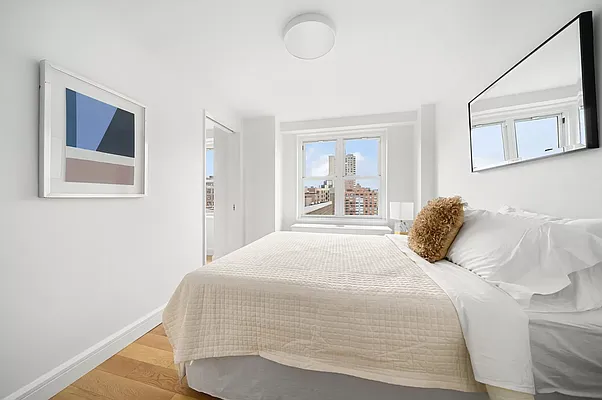 Rented by USWOO Realty | media 9