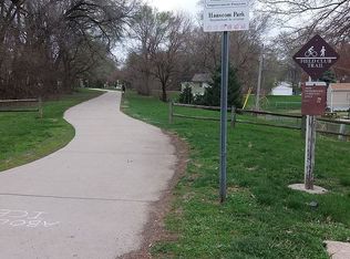 3607 Oak St, Omaha, NE 68105