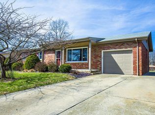 1825 Menard Dr, Belleville, IL 62220