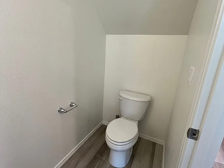 3702 S Roosevelt Pl — Photo 5