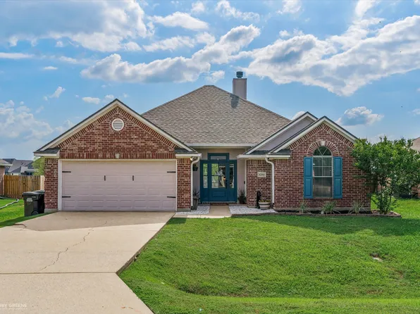 4204 Parkridge Dr, Benton, LA 71006