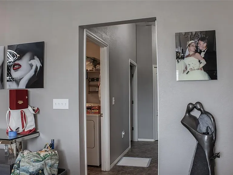 2628 Sunset Cir — Photo 22
