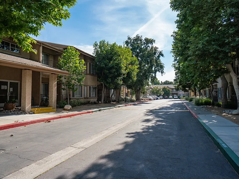 Valley Oaks Village — Photo 65