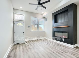 2116 E Hoffman St, Baltimore, MD 21213