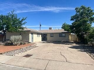 3rd image of 3812 Delamar Ave NE