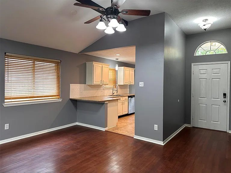 28806 Stone Fox Dr — Photo 6