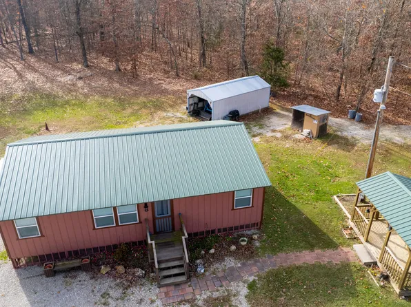 902 Cross Creek Road, Marshfield, MO 65706