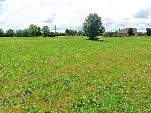 4th image of 7814 Bentgrass Cir