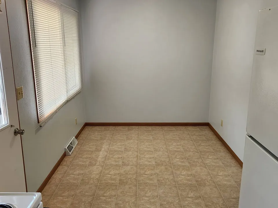 411 3rd Ave N #411
