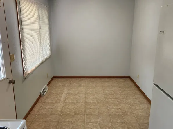 411 3rd Ave N #411, Onalaska, WI 54650