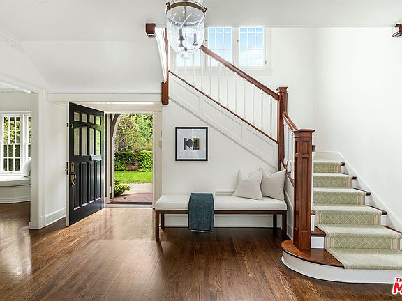 5th image of 226 Palisades Ave
