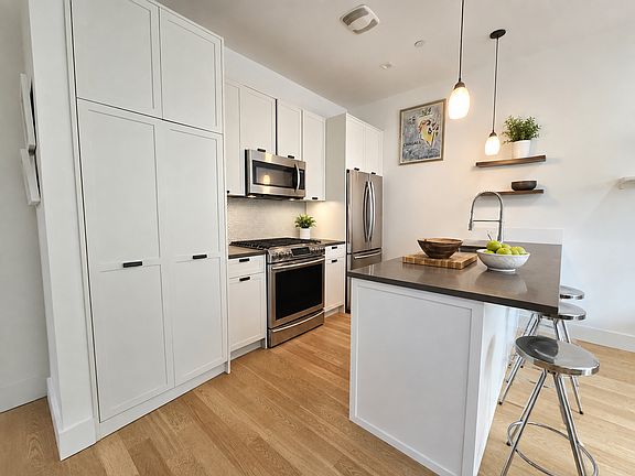 3rd image of 185 Schaefer St #1B