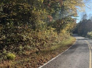 3 Henson Rd, Hayesville, NC 28904