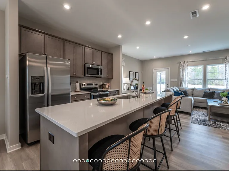 202 Greenpark Rd — Photo 18