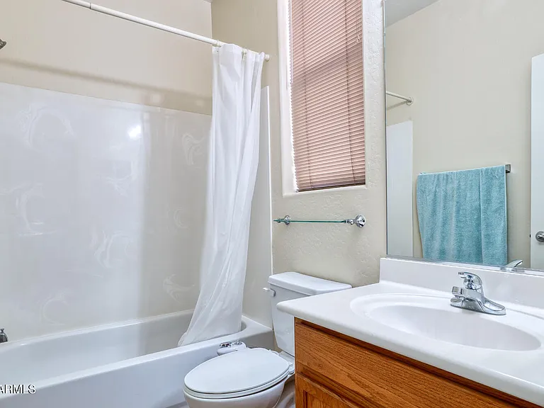 1404 W Weatherby Way — Photo 16