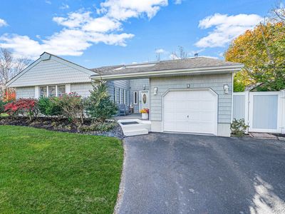 4 Malcolm Street, Bellport, NY, 11713