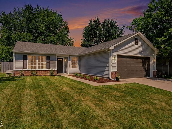 3rd image of 2230 Whitecliff Dr