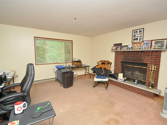 3rd image of 5613 Cub Ln
