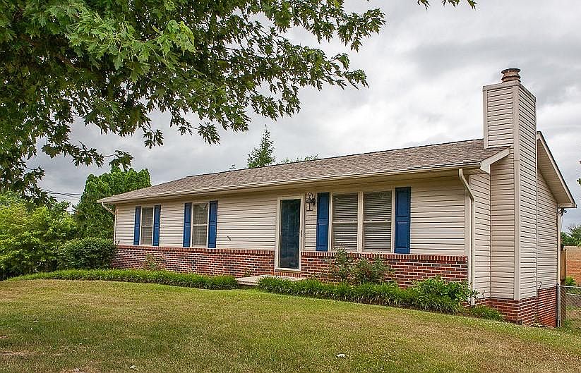 1st image of 3425 Clayton Ct