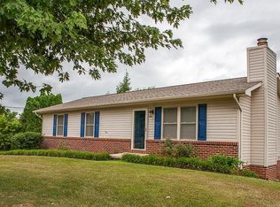 3425 Clayton Ct, Maryville, TN 37804