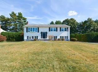 100 Steve Dr, Taunton, MA 02780
