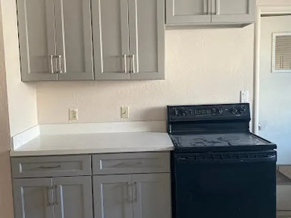 2404 Strivens Ave, Modesto, CA 95350