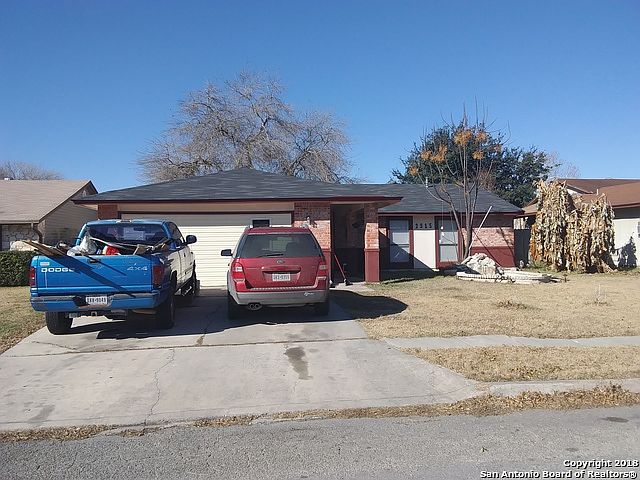 1st image of 2915 Lake Meadow St