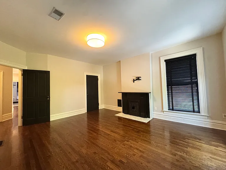 3011 Grand Ave — Photo 20
