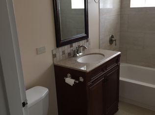 425 S Cass Ave, Westmont, IL 60559