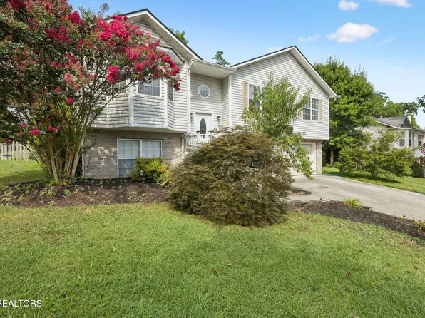 7447 Twin Brooks Blvd, Knoxville, TN 37918