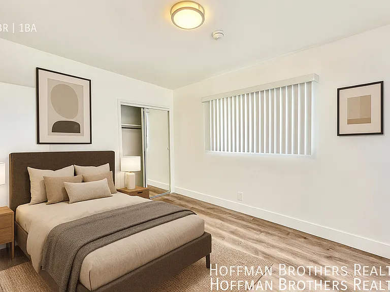 2278 W Adams Blvd #2 — Photo 3