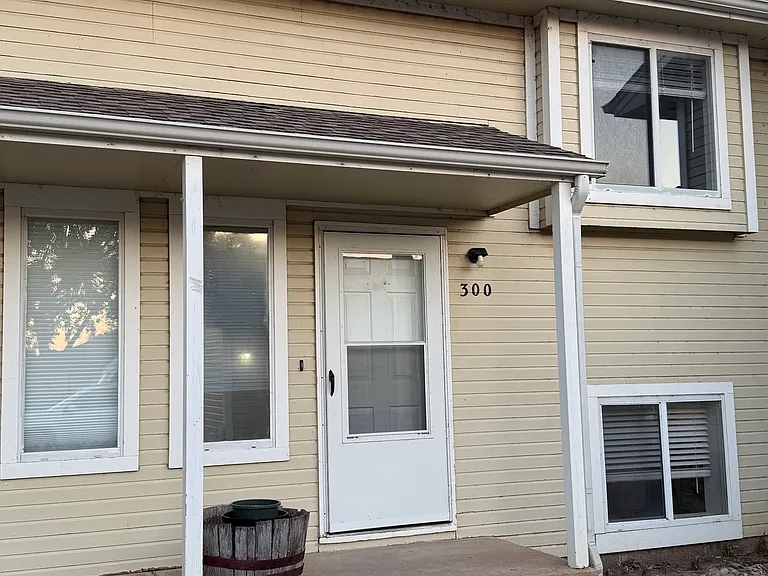 5504 S Gold St #400 — Photo 3