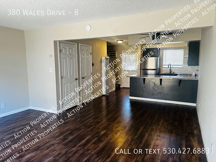 Pet Friendly 2-Bedroom Townhome In Folsom — Photo 1