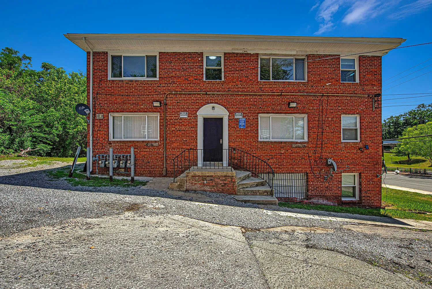 3 bed, 980 sqft, $2,000 — Photo 4