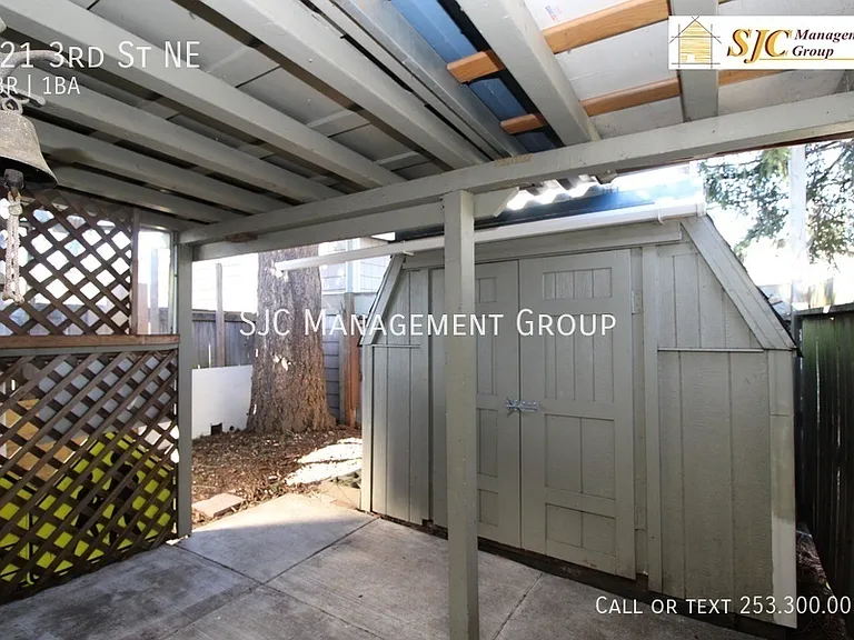 421 3rd St NE — Photo 19