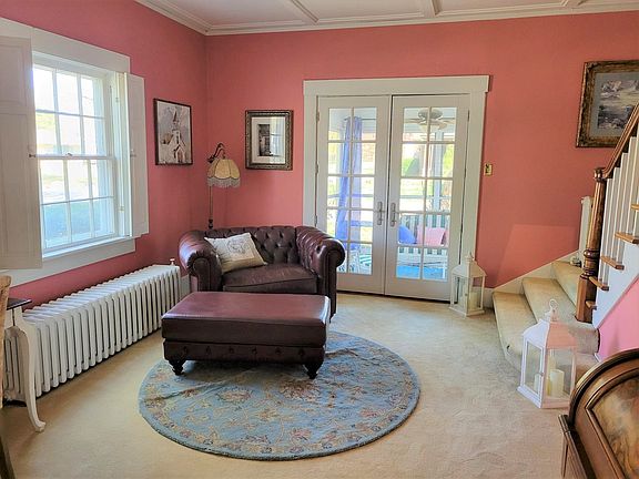 5th image of 803 E 10th Ave