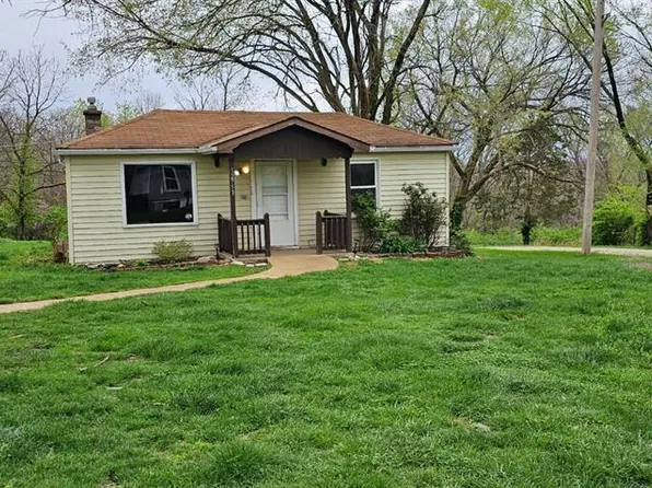 12753 Hencher Rd, De Soto, MO 63020